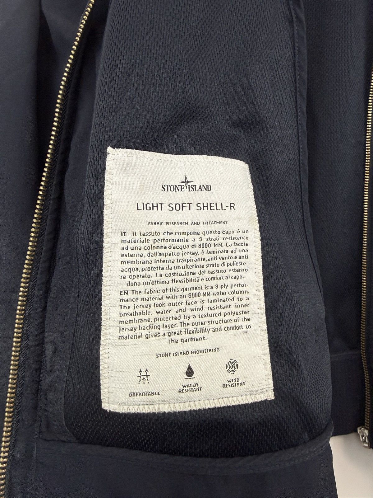 Stone Island Navy Blue Stone Island Light Soft Shell-R Jacket Size US L / EU 52-54 / 3 - 7 Thumbnail