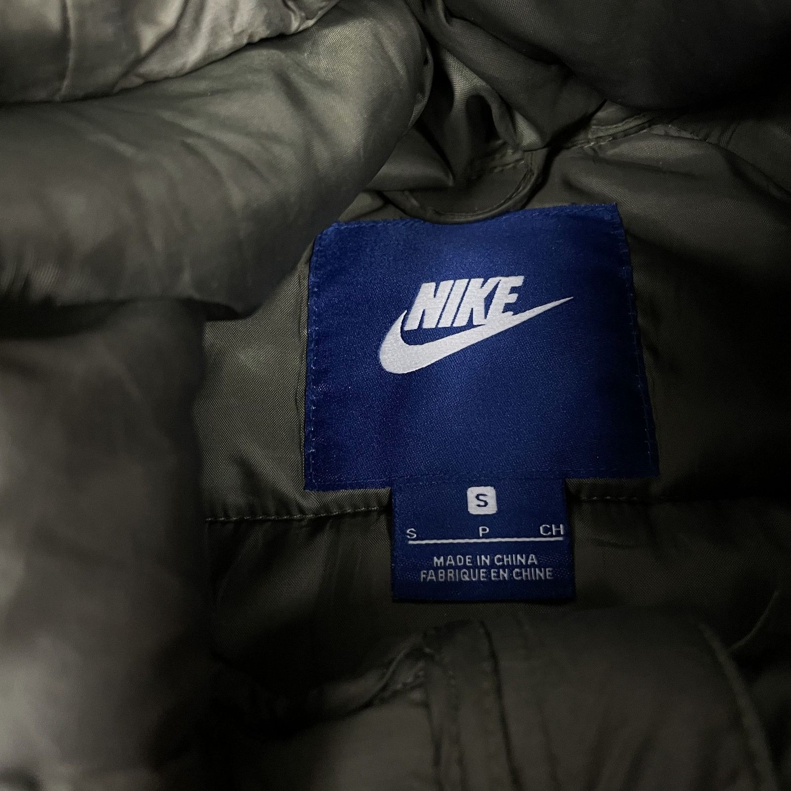 Nike Nike Sportswear Men Olive Green Full Zip Puffer Jacket Small Size US S / EU 44-46 / 1 - 8 Thumbnail