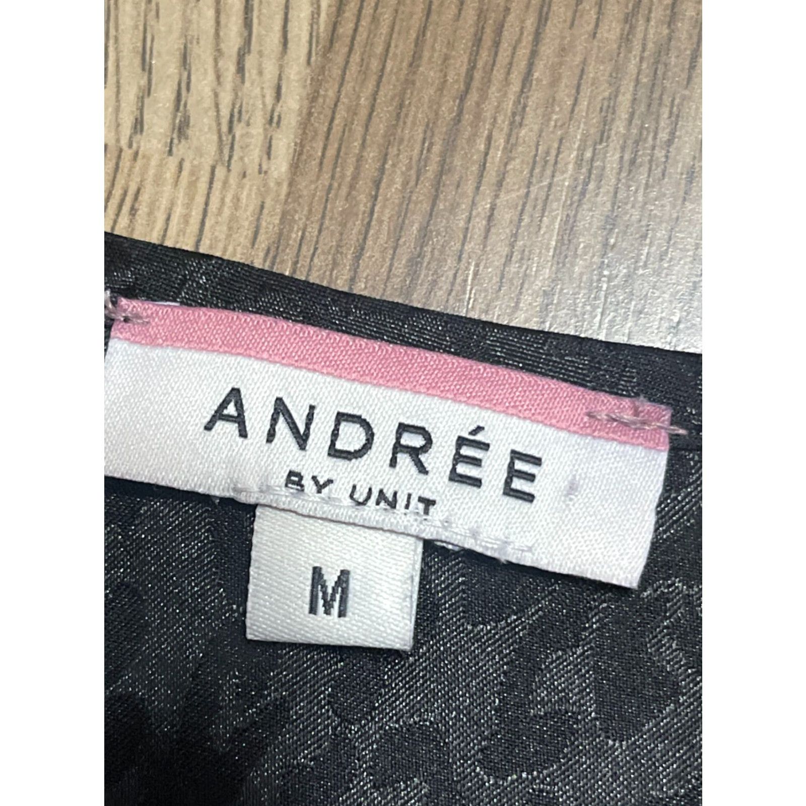 Vintage Andree By Unit Shirt Women's Size Medium Black Cheetah Long Sleeve V-Neck Pattern: Animal Print Modern Casual Mens Womens Boys Girls Size M / US 6-8 / IT 42-44 - 7 Thumbnail