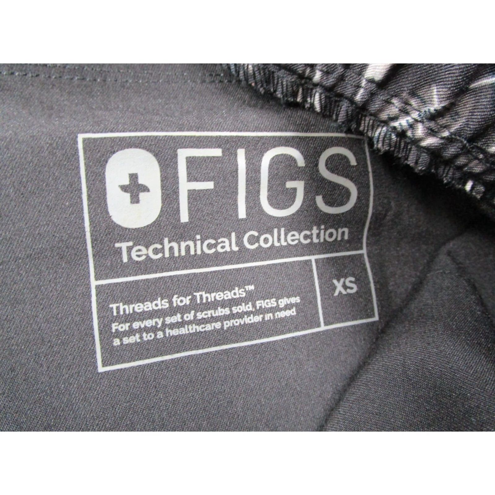 Vintage FIGS Women's TEMA JOGGER Black XS Cargo Technical Style W195W2001 27x25* Size 26" / US 2 / IT 38 - 3 Thumbnail