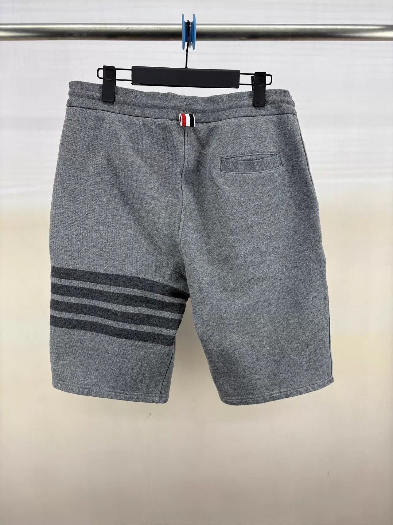 Thom Browne Thom Browne 4-Bar Shorts 2 Gray 99 New Size US 32 / EU 48 - 2 Thumbnail