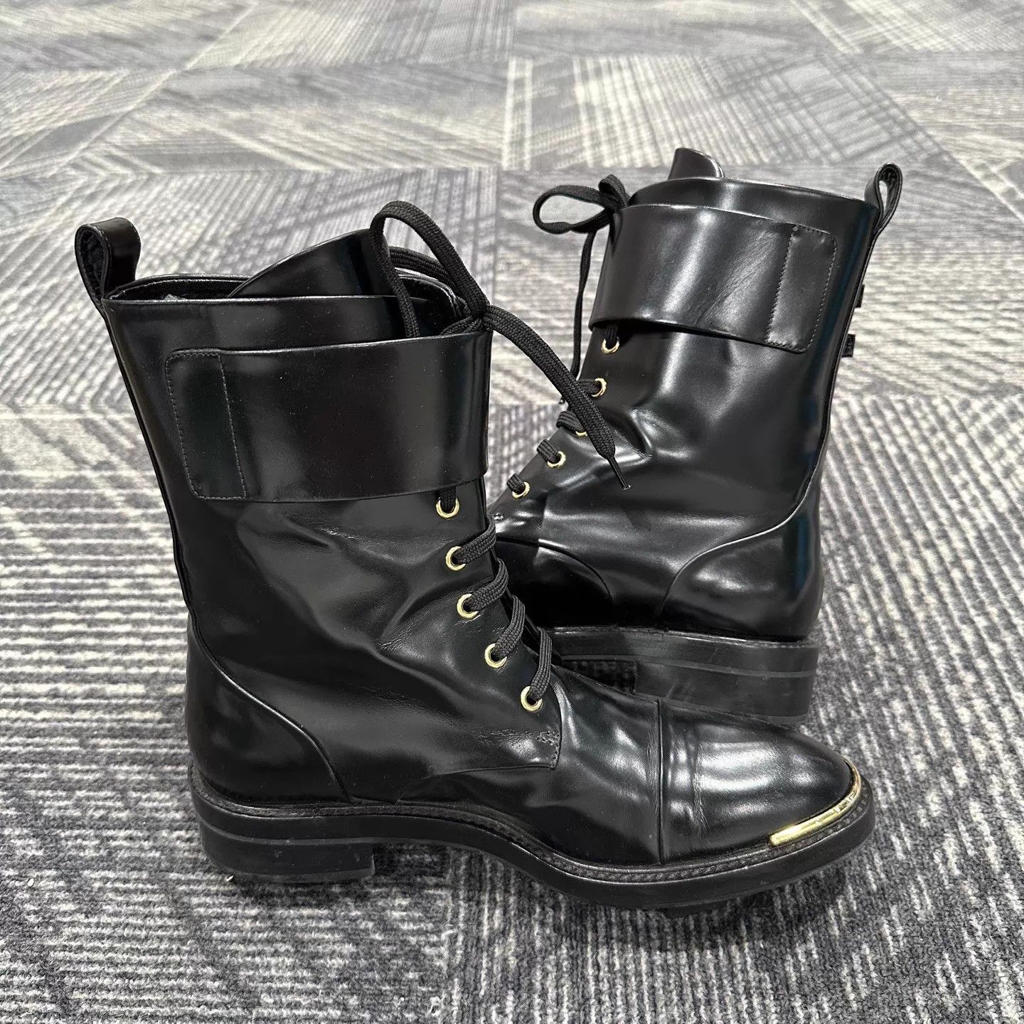 Louis Vuitton LV Leather Martin Boots 37.5 99 New 1299 Size US 7 / IT 37 - 5 Thumbnail