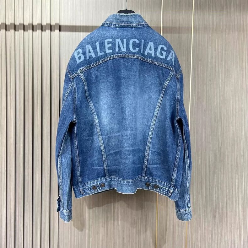 Balenciaga Balenciaga size 36 Back Letter Denim Jacket Size US S / EU 44-46 / 1 - 2 Thumbnail