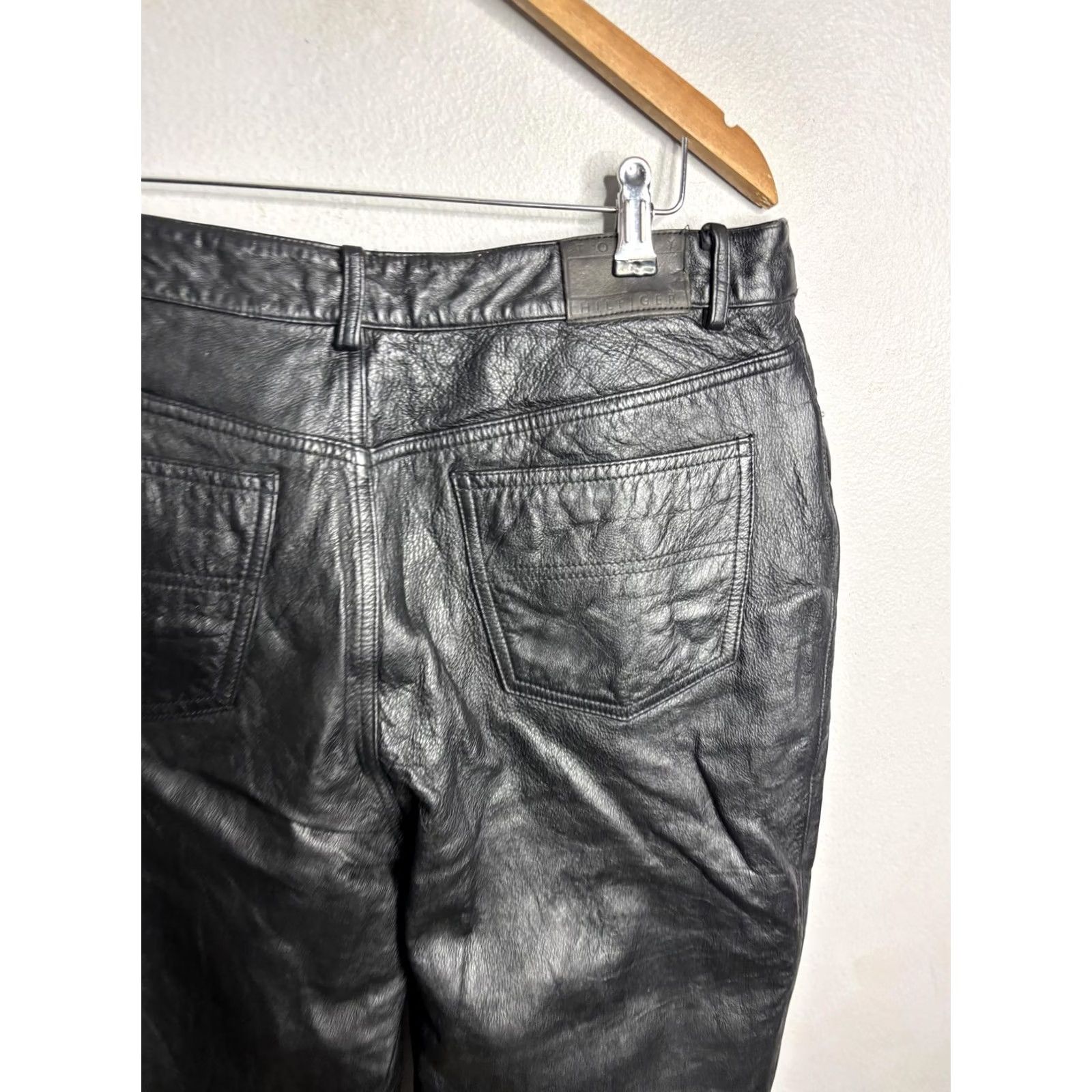 Tommy Hilfiger Tommy Hilfiger Pants Womens 14 Black Leather Straight Leg Dress Pockets Zip Size 36" / US 14 / IT 50 - 6 Thumbnail