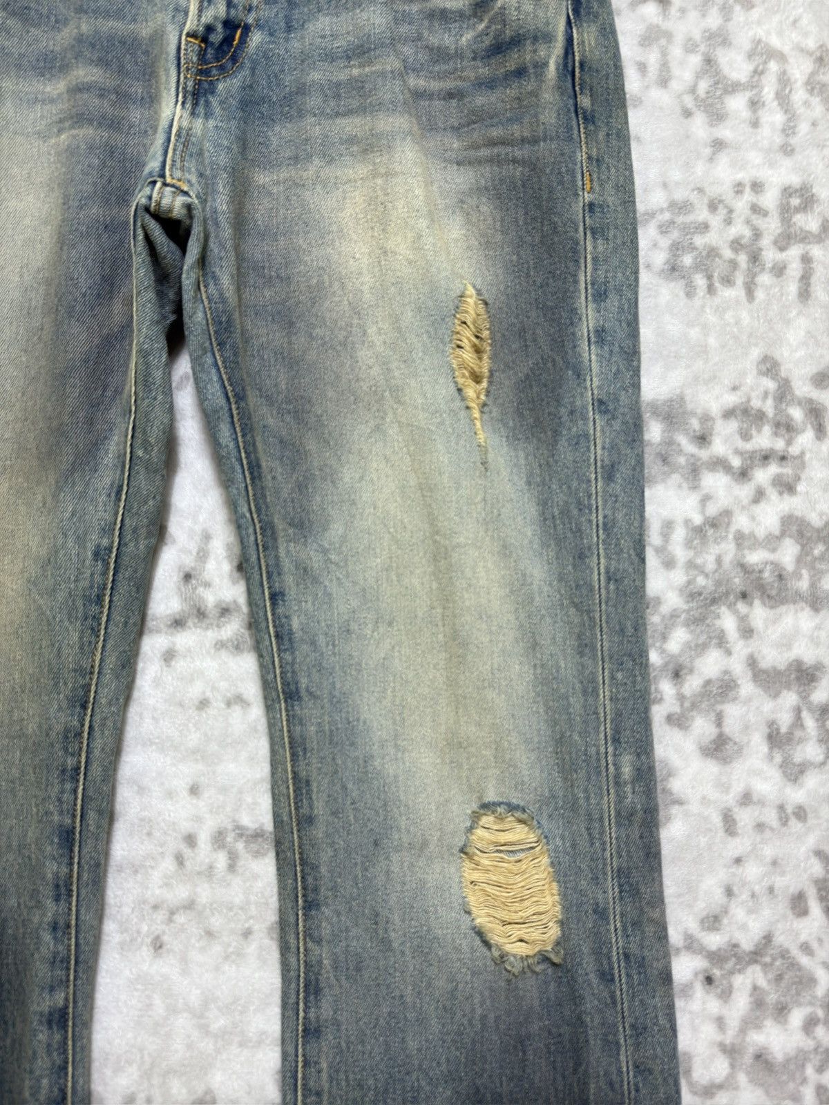 Vintage CavariA Distressed Mud Wash Whiskered Vkei jeans