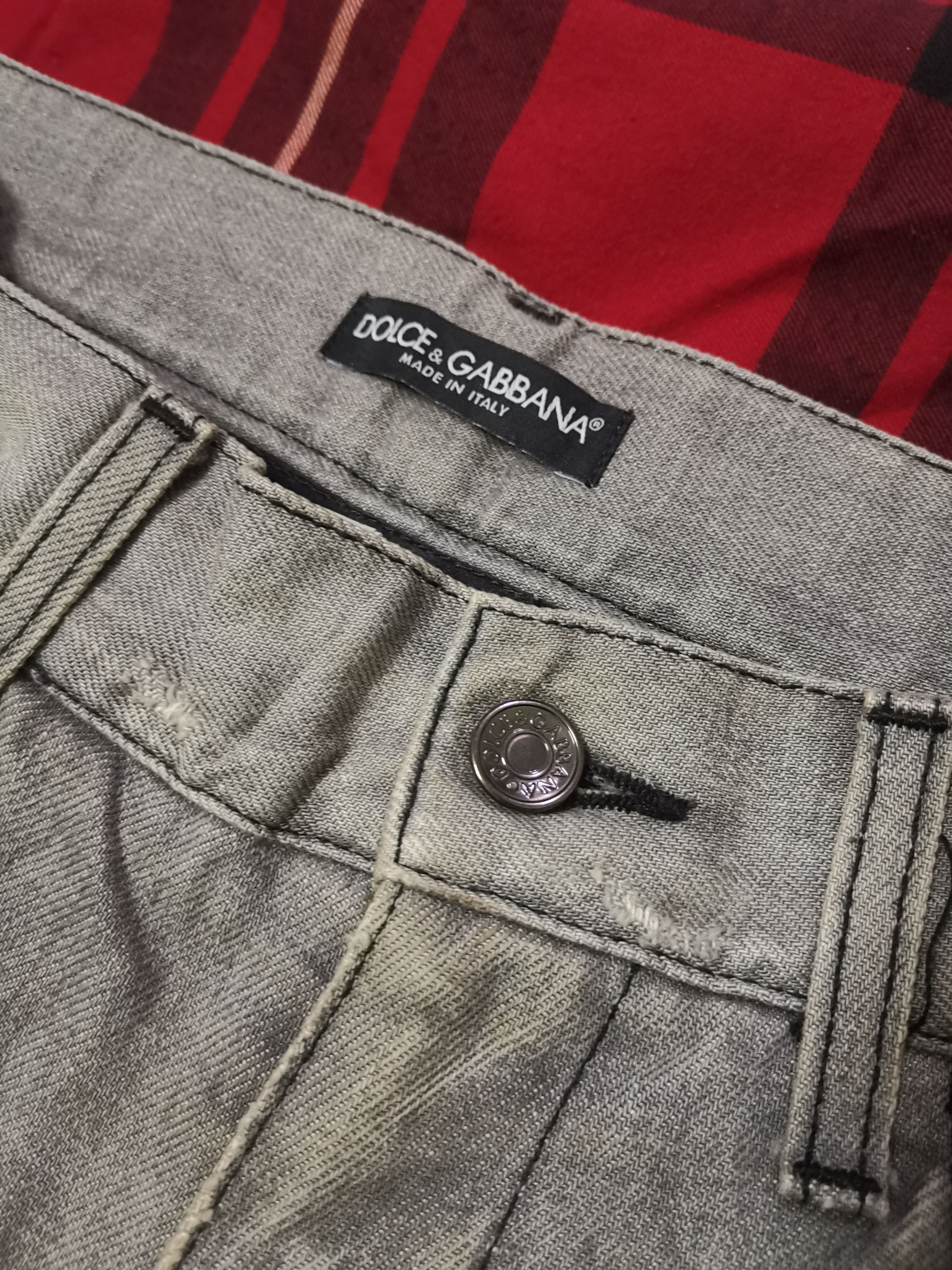 Dolce & Gabbana 💥Rare💥 Dolce & Gabbana Distressed Denim Size US 31 - 12 Thumbnail
