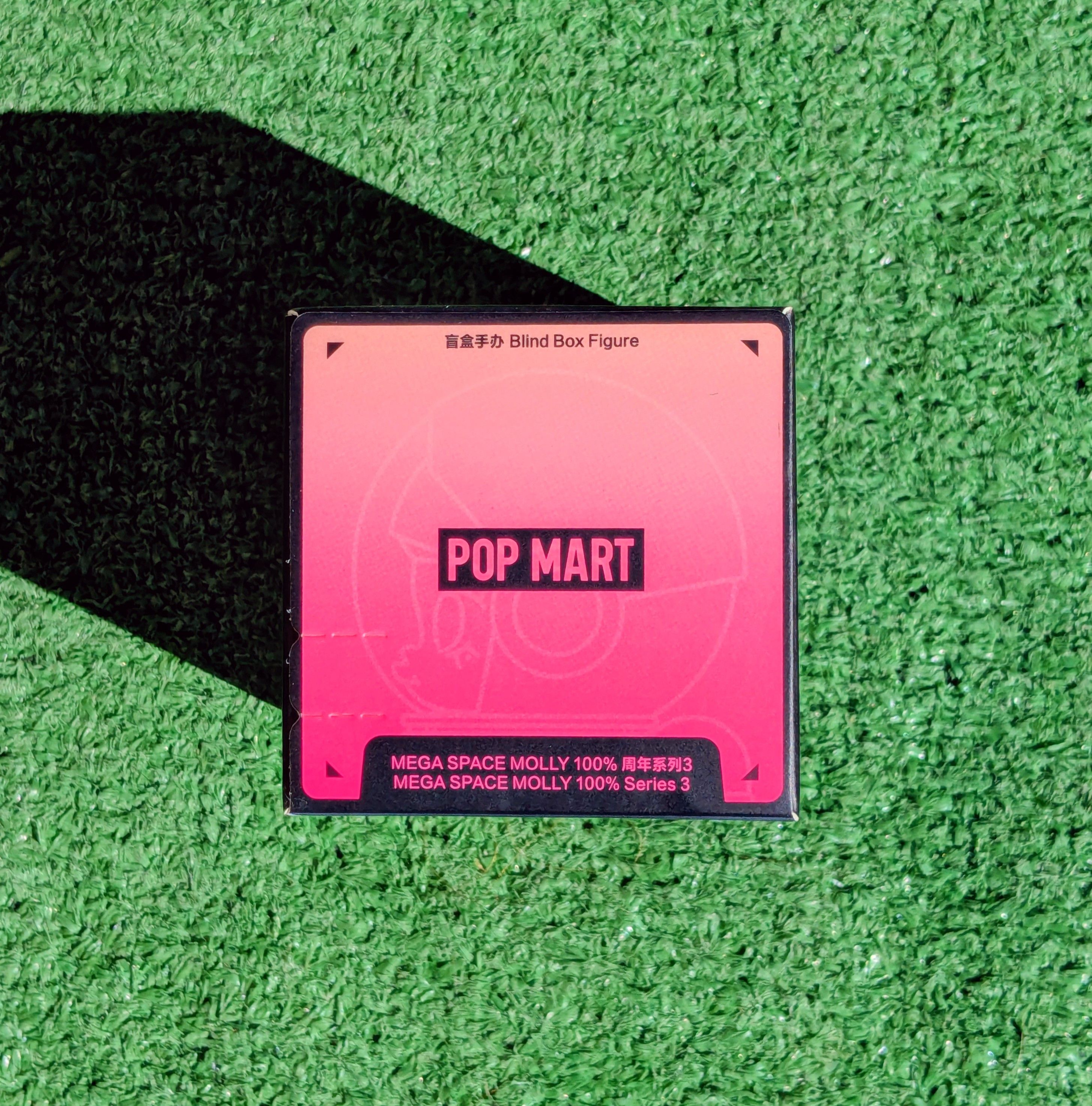 POP MART Pop Mart Mega Space Molly 100% Series 3 Blind Box Figure Size ONE SIZE - 5 Thumbnail