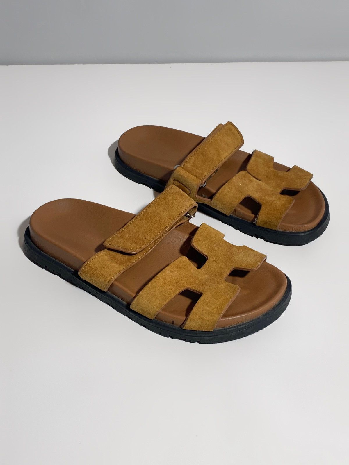 Hermes Hermes Calfskin Women’s Sandals Size US 7 / IT 37 - 1 Thumbnail