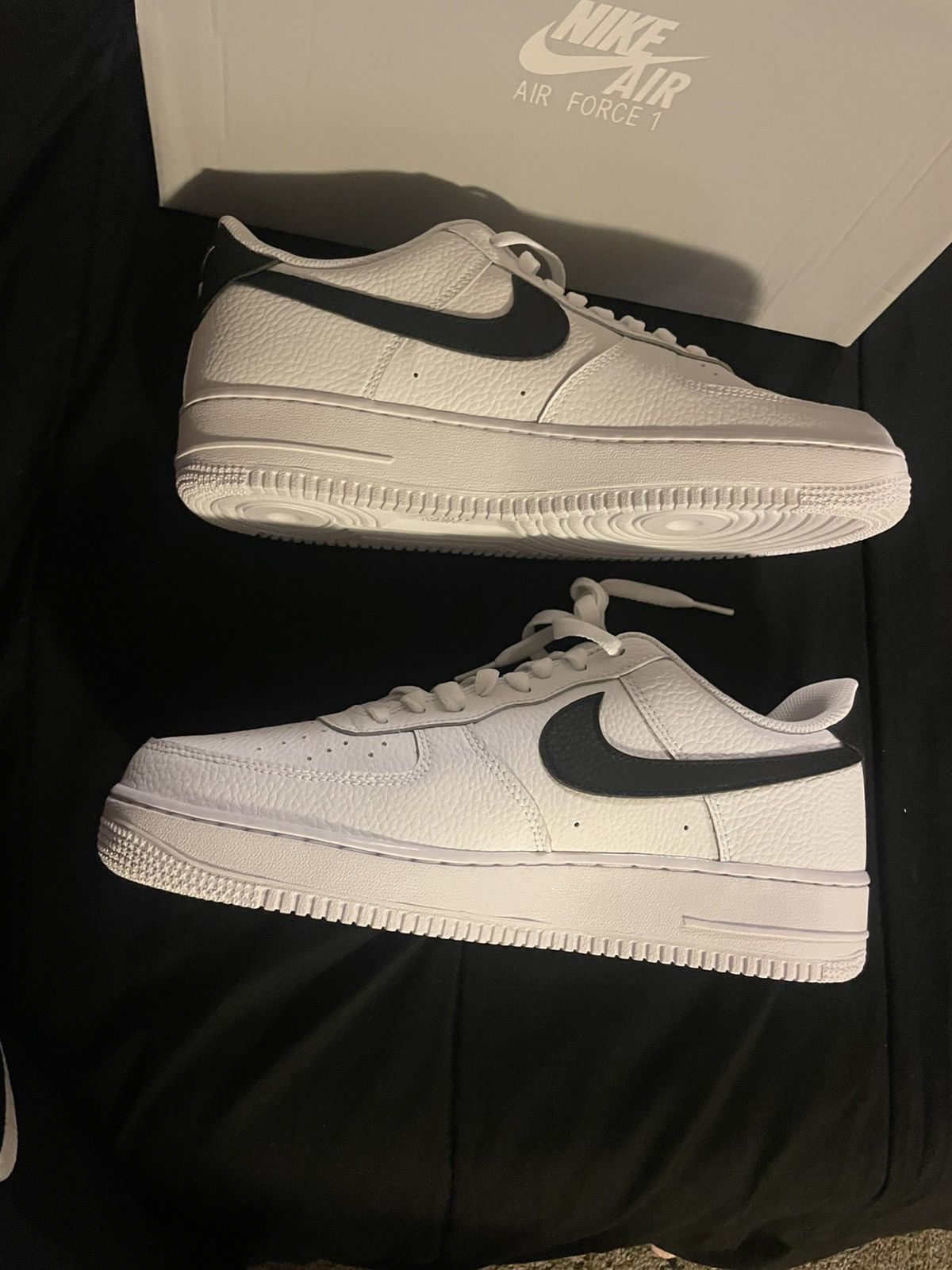 Nike Nike Air Force 1 ‘07 Size US 10 / EU 43 - 3 Thumbnail