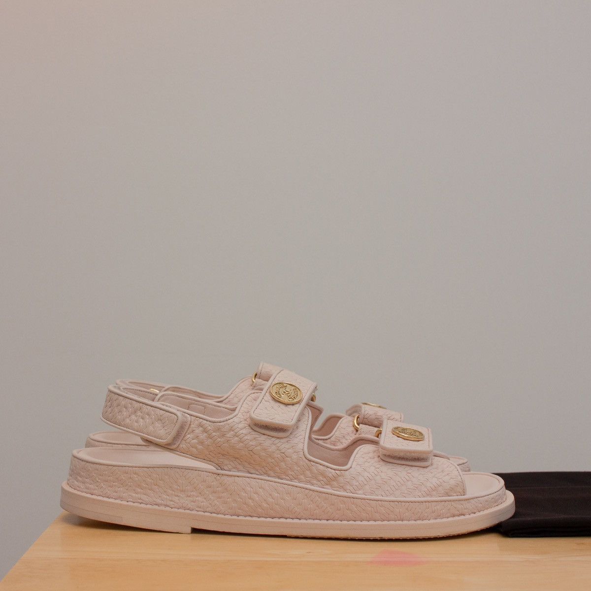 Chanel CHANEL 2022 Calfskin Velcro Dad Medallion Sandals Pink 38.5C Size US 8.5 / IT 38.5 - 8 Thumbnail