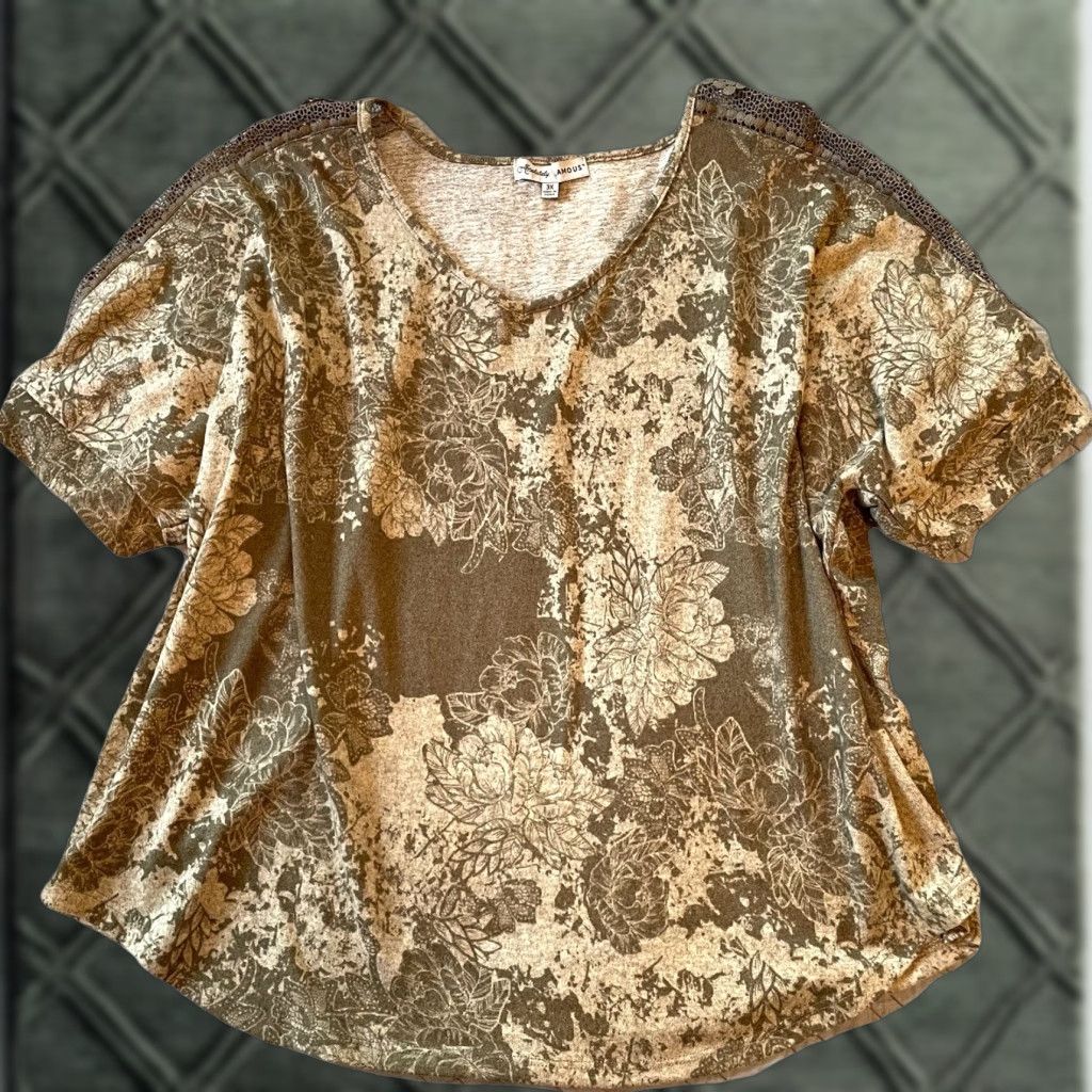 Vintage Absolutely Famous Top Green Floral Short Sleeve Knit Lace Trim 3X Pullover Size XXL / US 16-18 / IT 52-54 - 1 Thumbnail