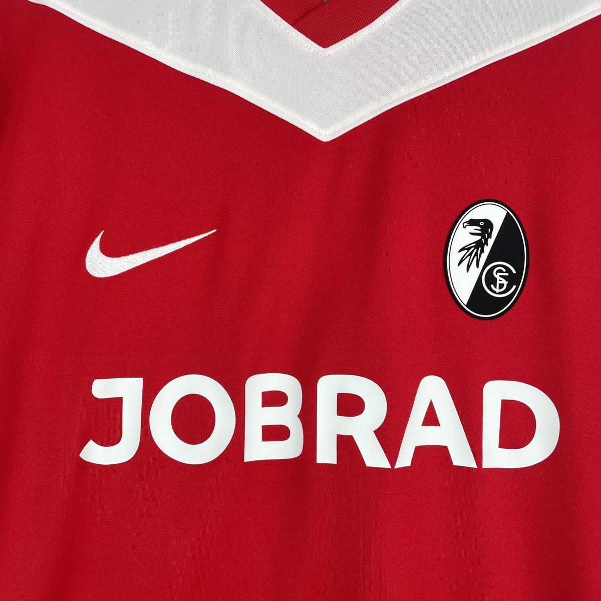 Nike SC Freiburg Pre-Match Men’s Nike Jersey Shirt 2024/2025 Size US M / EU 48-50 / 2 - 2 Thumbnail