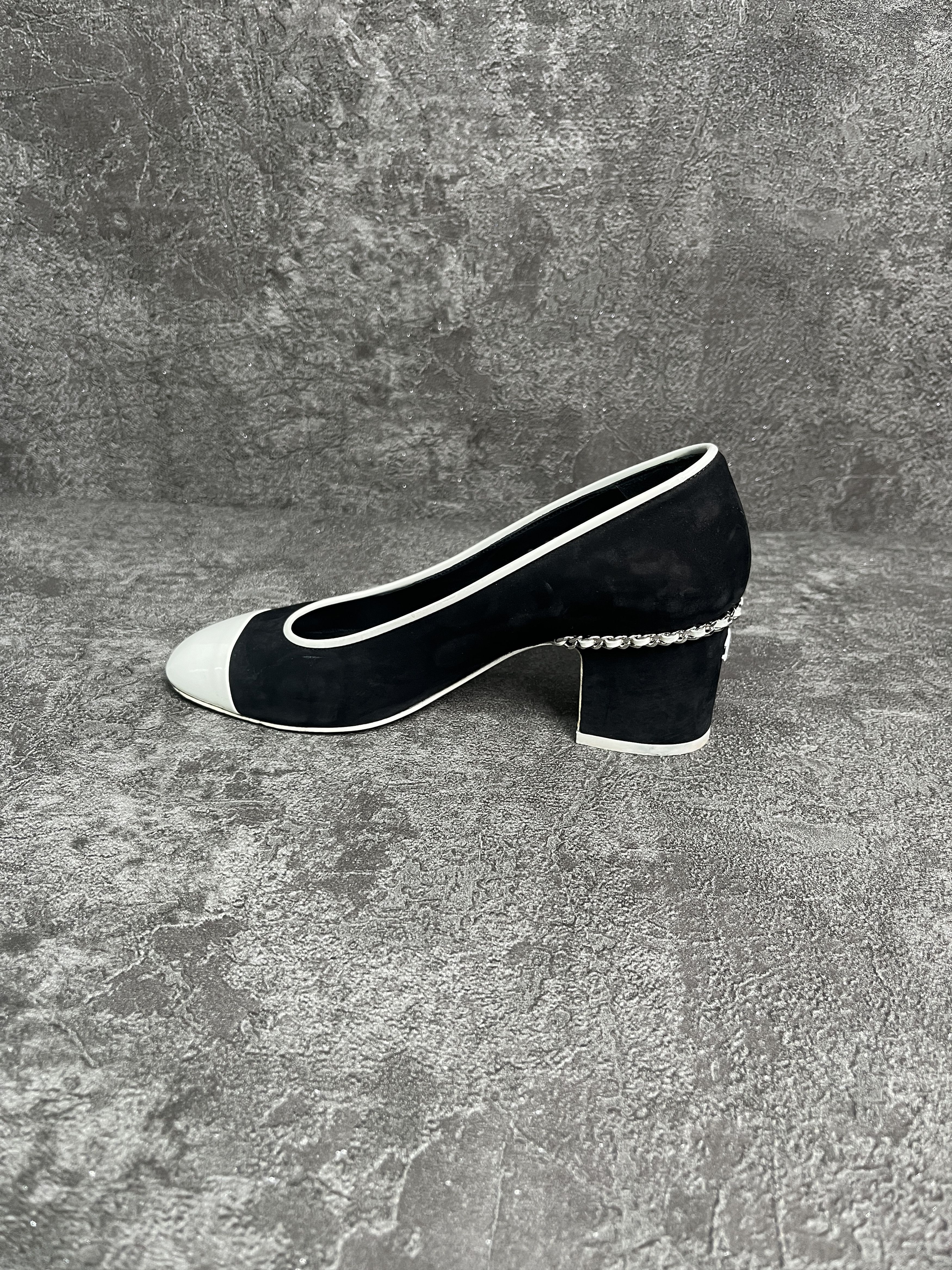 Chanel Chanel Black Suede Shoes With White Patent Cap Toe Size US 6 / IT 36 - 1 Thumbnail