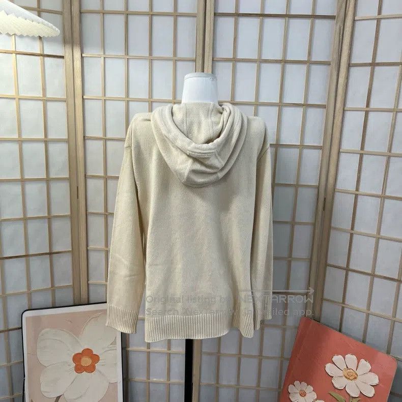 Fendi Fendi Beige sweater Size XS / US 0-2 / IT 36-38 - 2 Thumbnail
