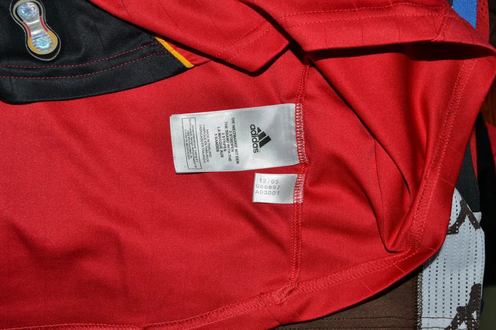 Adidas GERMANY 2005/2006/2007 AWAY FOOTBALL SHIRT ADIDAS L Size US L / EU 52-54 / 3 - 6 Thumbnail