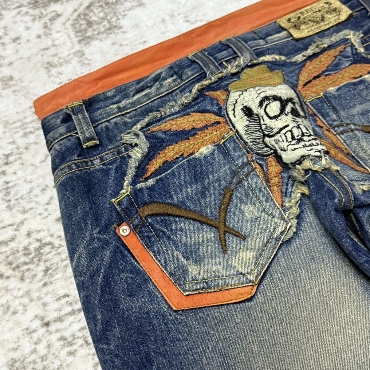 Japanese Brand 2000s Red Pepper Japan Embroidery Skull Flare Wide Leg Jeans Size 29" - 6 Thumbnail