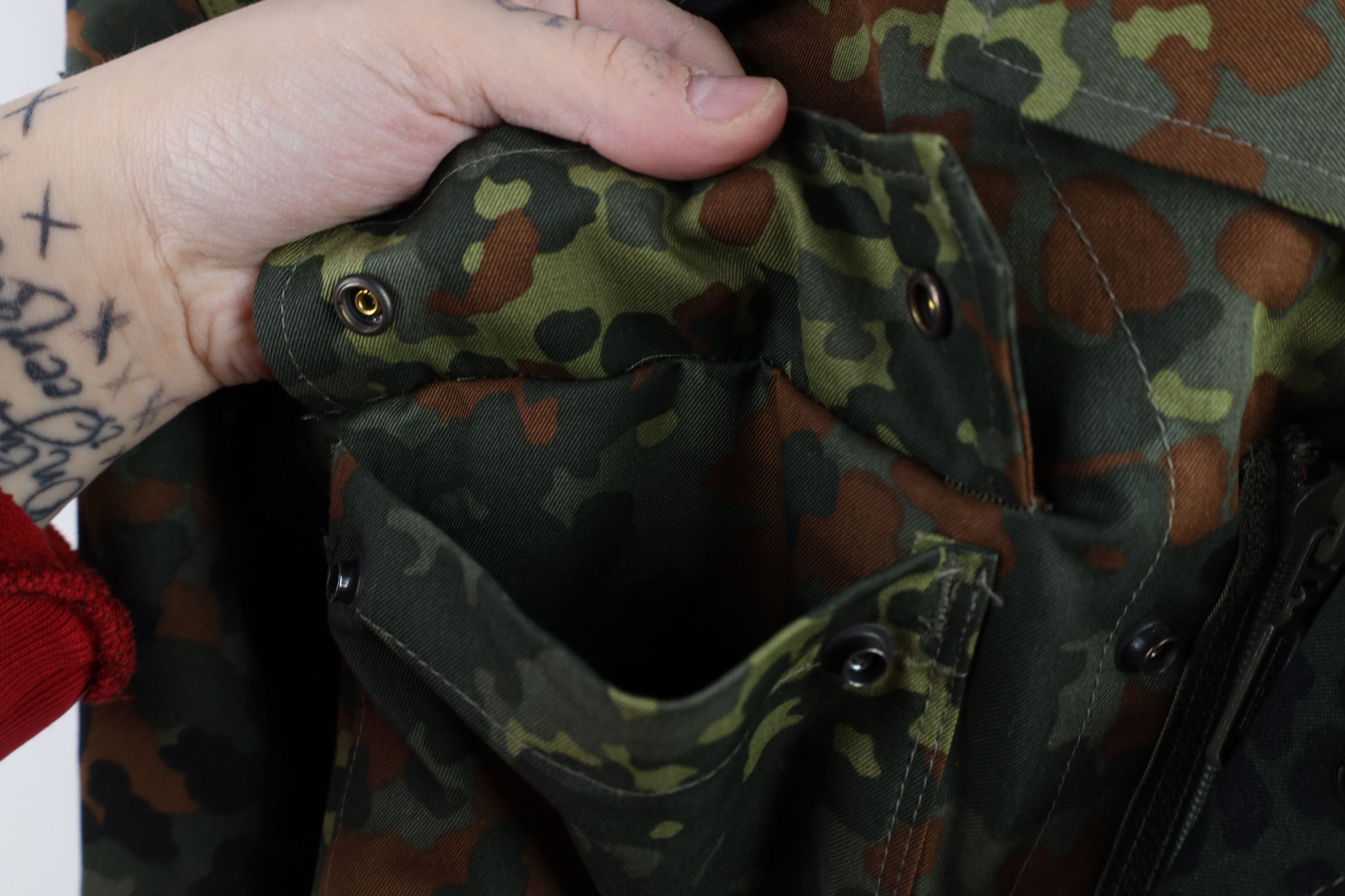 Vintage Vintage 90s German Military Camouflage Field Combat Jacket Size US XL / EU 56 / 4 - 6 Thumbnail