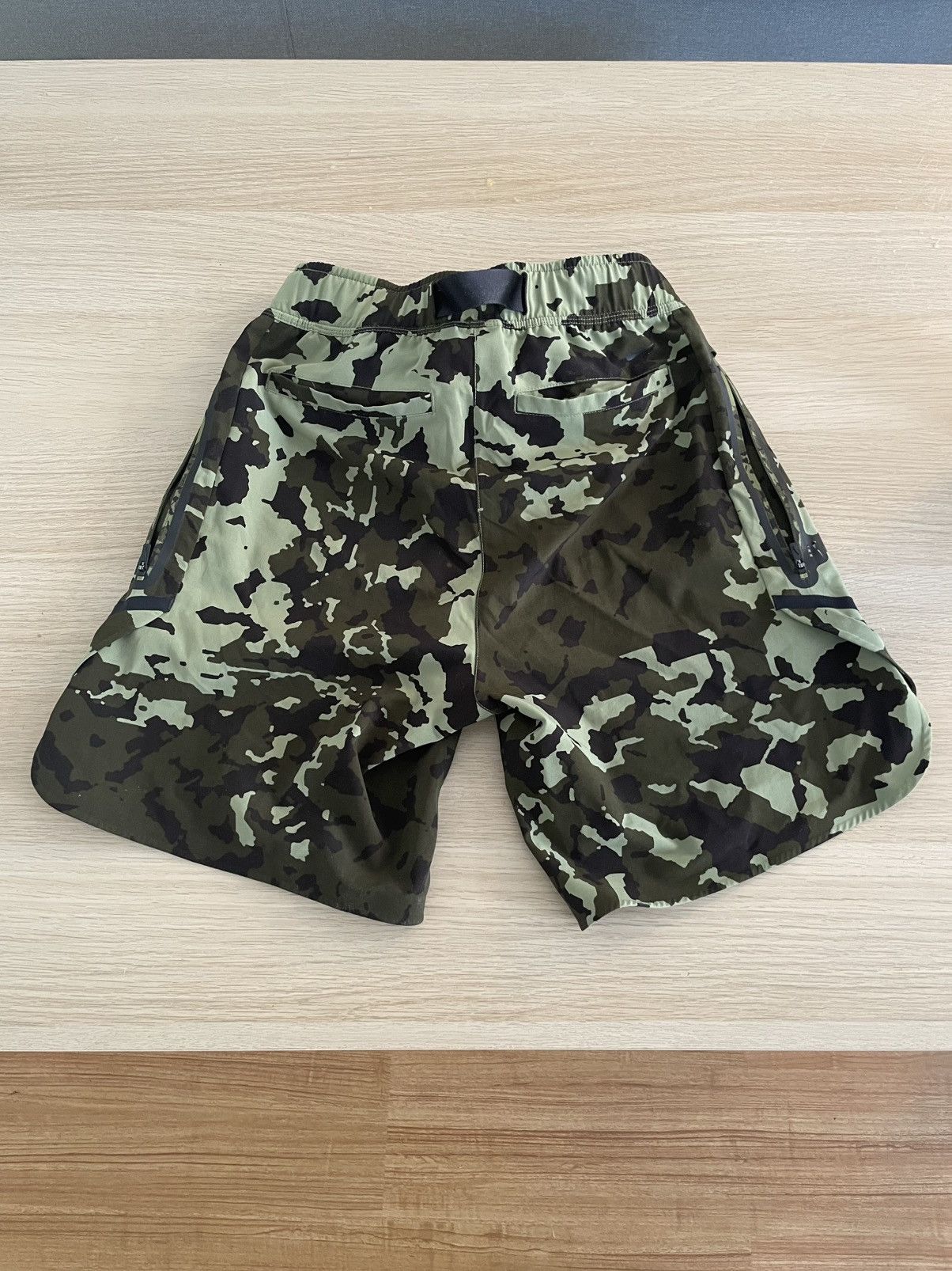 Alyx × MMW × Nike Alyx x Nike Camo Shorts Size US 28 / EU 44 - 2 Thumbnail