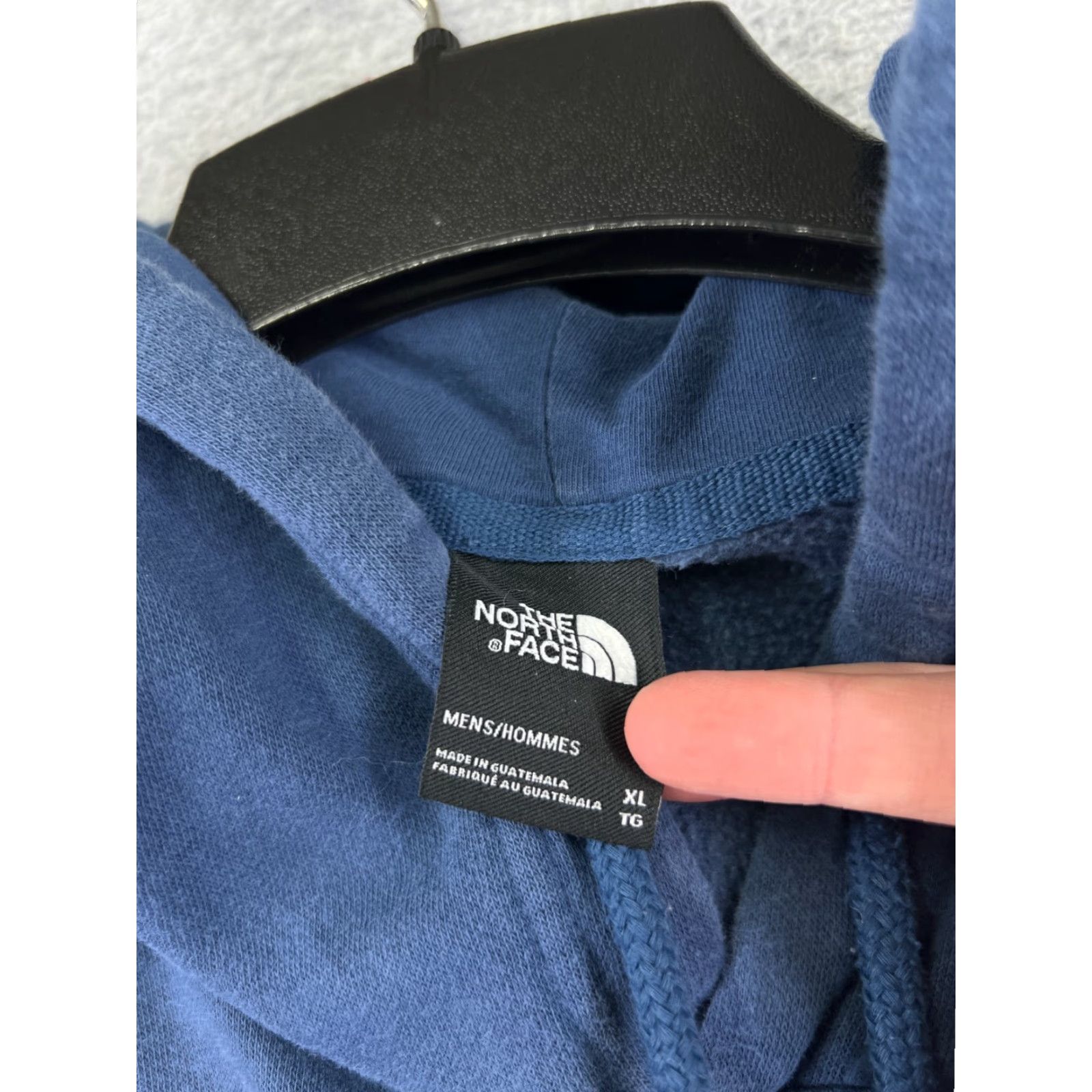The North Face The North Face Men Hoodie XS XL Blue Cotton Blend Jersey Pockets Crew Neck Sweatshirt Pullover Solid Brand: The North Face Size US XL / EU 56 / 4 - 7 Thumbnail