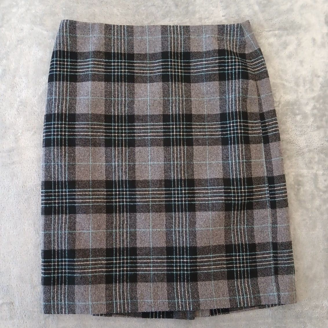 Talbots Talbots Skirt Knee Length Gray Plaid Lined Slit Size 8, Regular, Women Size 30" / US 8 / IT 44 - 2 Thumbnail