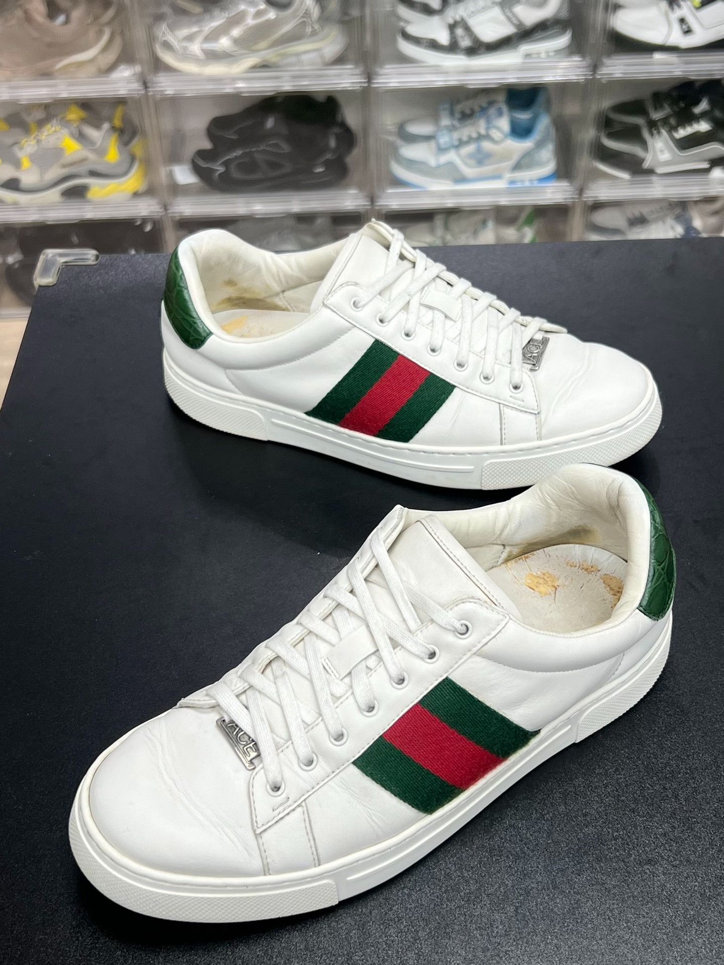 Gucci Gucci White Lowtop Sneakers 8 Men Size US 8 / EU 41 - 1 Thumbnail