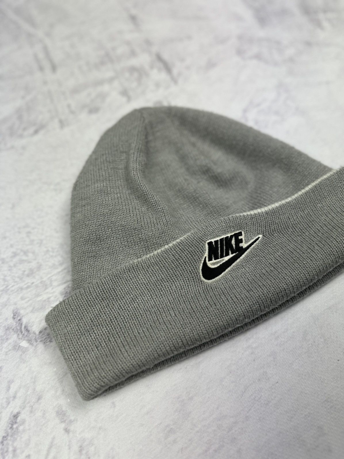 Nike Nike double-sided winter hat 90’ Size ONE SIZE - 2 Thumbnail