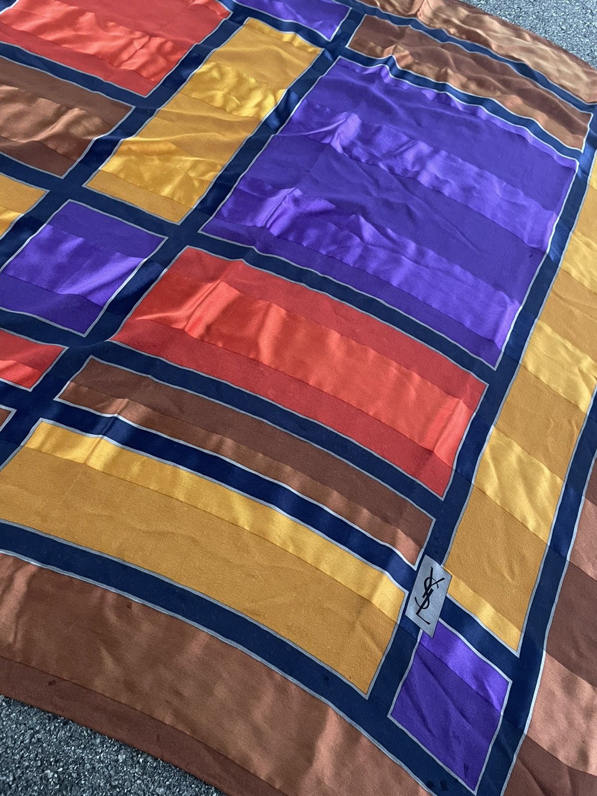Yves Saint Laurent 42”x42” Scarf Yves Saint Laurent Size ONE SIZE - 5 Thumbnail