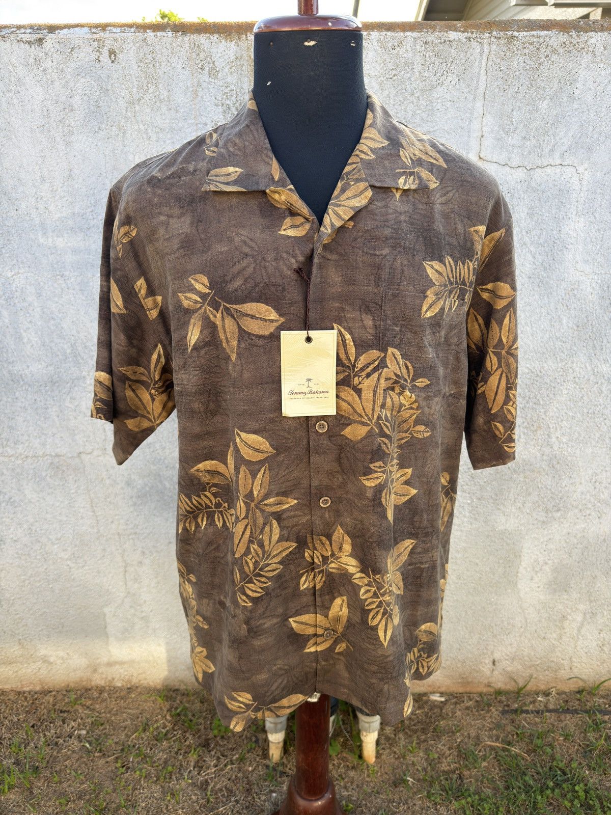 Tommy Bahama New Tommy Bahama Leaf Me In Paradise Dark Coffee Bean Men L Size US L / EU 52-54 / 3 - 1 Thumbnail