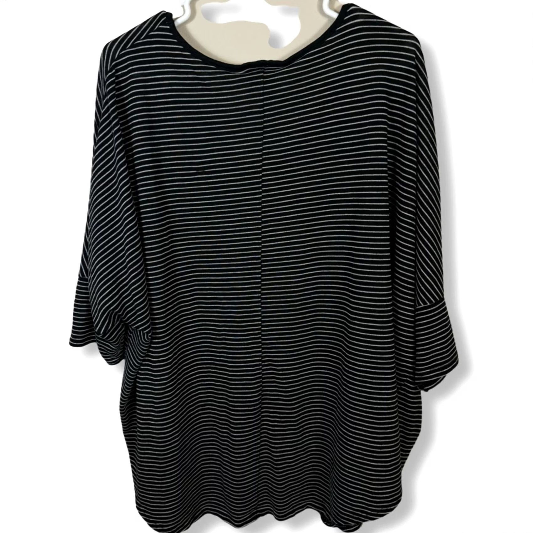 Vintage Ava & Viv Blouse Shirt 4X Black Striped V-Neck Knit Long Sleeve Plus Size Womens Top - Regular Fit - Machine Washable - All Seasons - Bohemian Classic Size XXL / US 16-18 / IT 52-54 - 2 Thumbnail