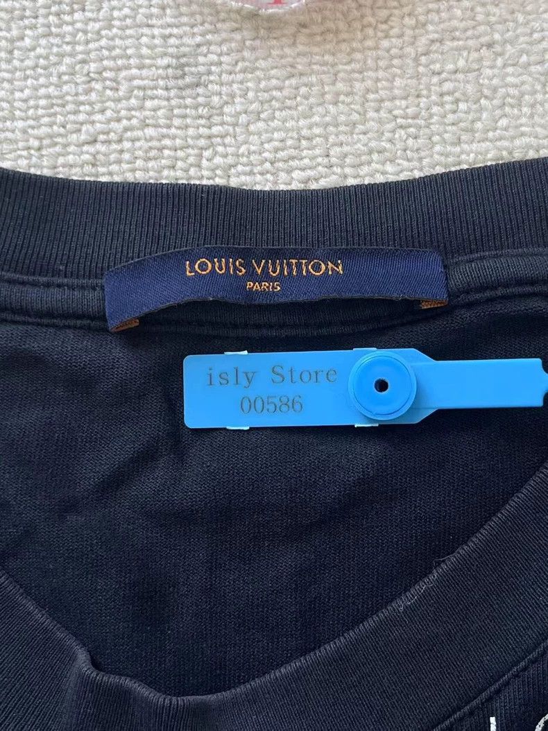 Louis Vuitton LOUIS VUITTON Alphabetic multi-logo printed casual short s Size US XL / EU 56 / 4 - 5 Thumbnail