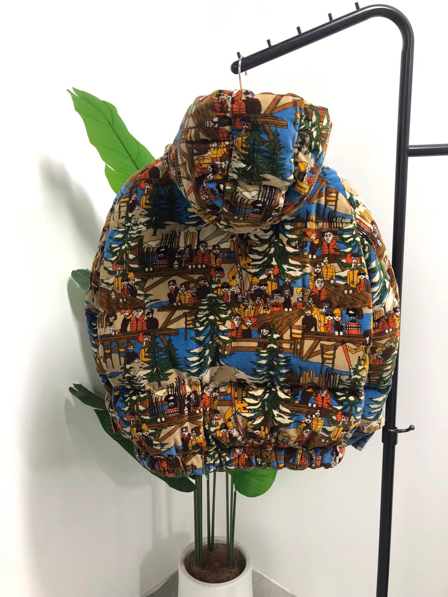 Moncler Moncler Portrait Print Puffer Jacket 0 Size US XS / EU 42 / 0 - 2 Thumbnail
