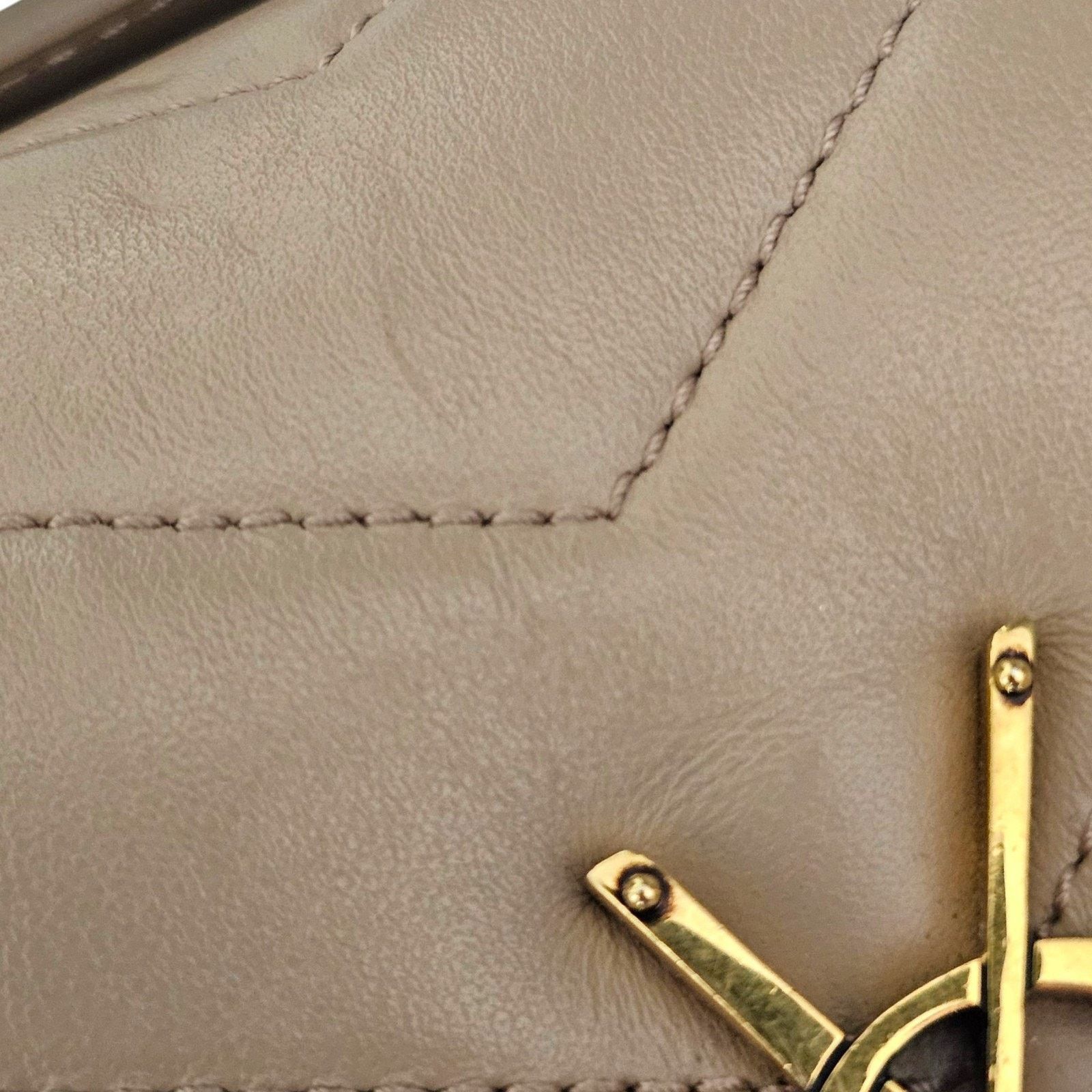 Saint Laurent Paris YSL Loulou Medium Shoulder Bag Leather Chain Bag Beige $3200 Size ONE SIZE - 7 Thumbnail