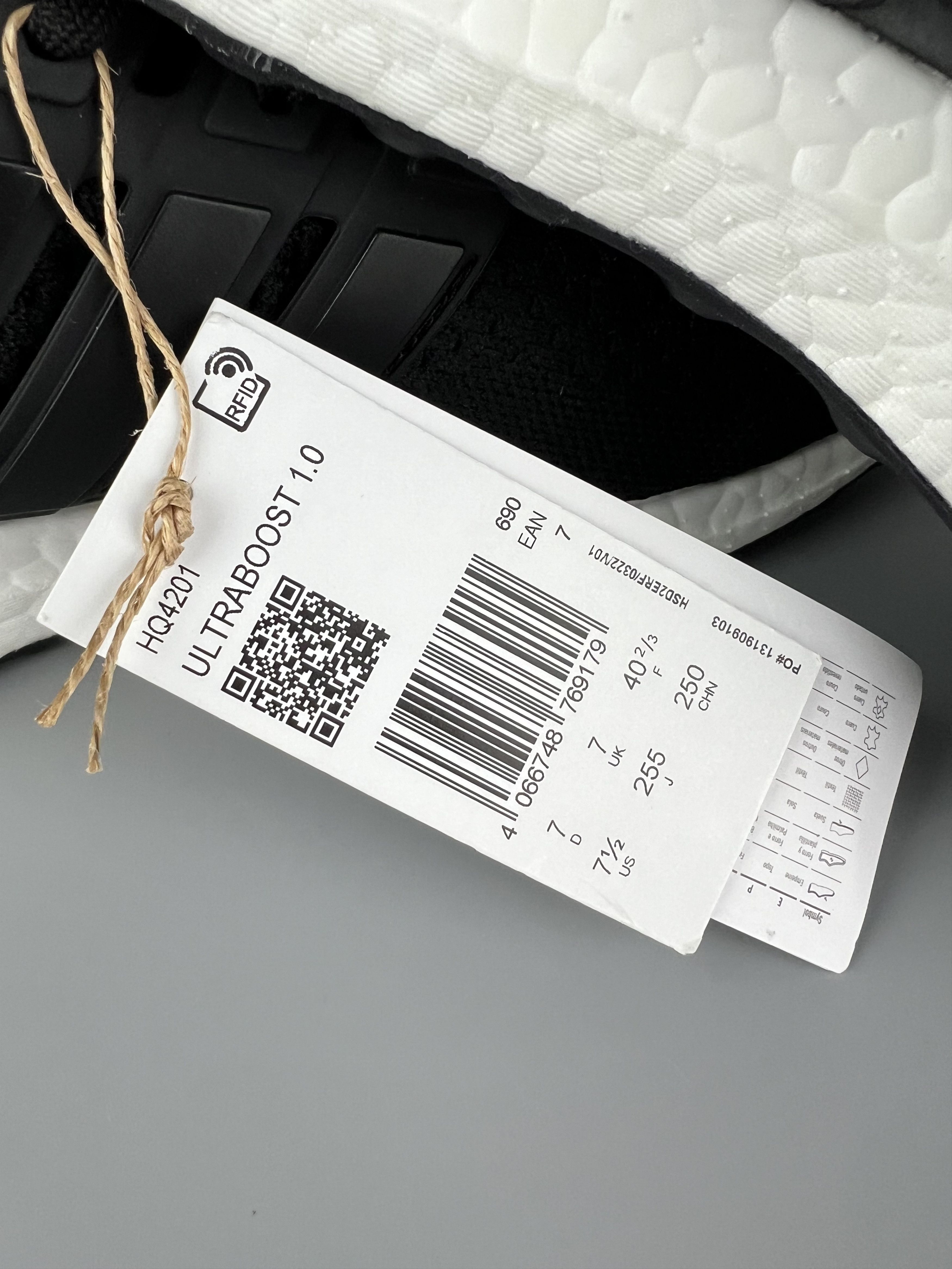 Adidas Adidas UltraBoost 1.0 Running Shoes Men Black White Size US 7.5 / EU 40-41 - 6 Thumbnail