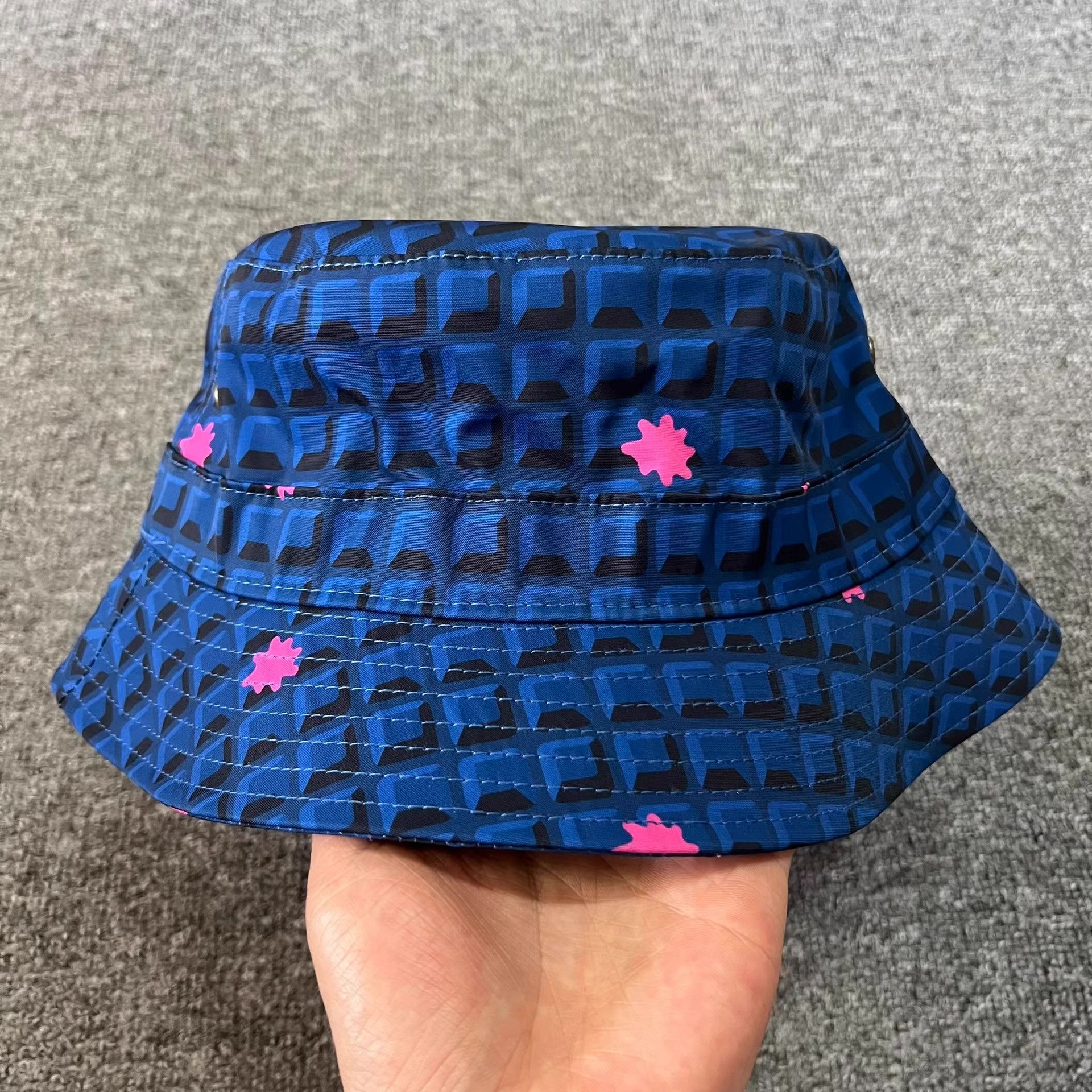 Billionaire Boys Club BBC ICECREAM Waffle Knit Bucket Hat Q7 Size ONE SIZE - 1 Thumbnail