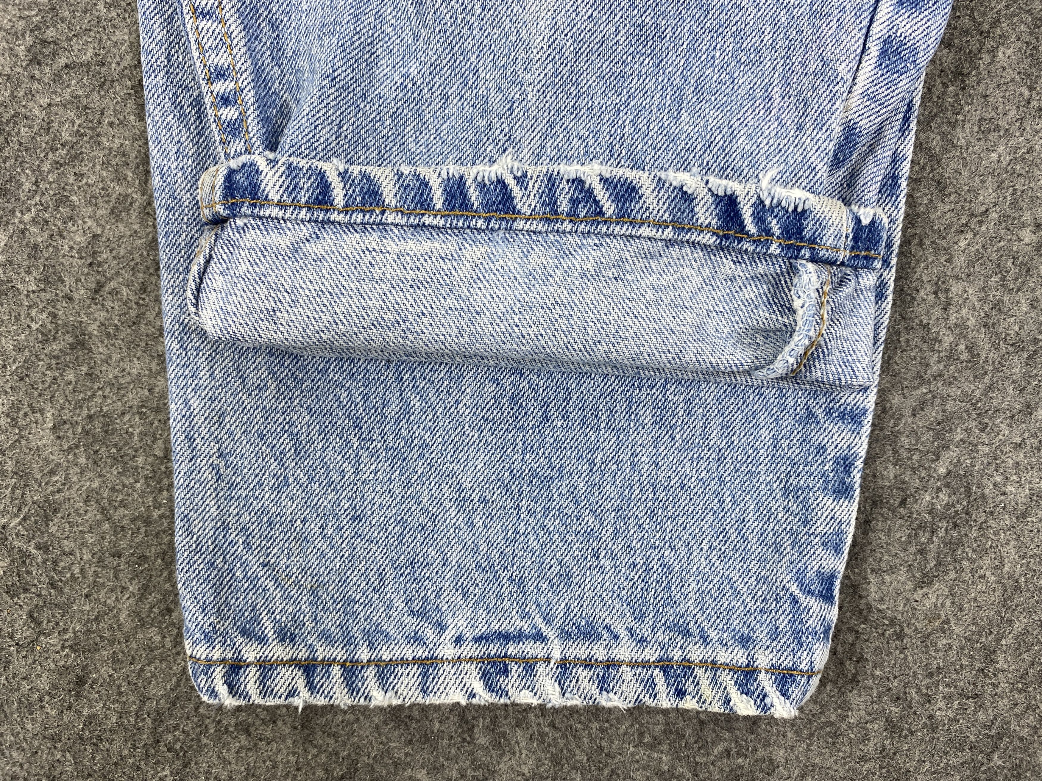 Japanese Brand 90's Light Blue Wash Vintage Levi's 560 USA 30x30 -JN1874 Size US 30 / EU 46 - 11 Thumbnail