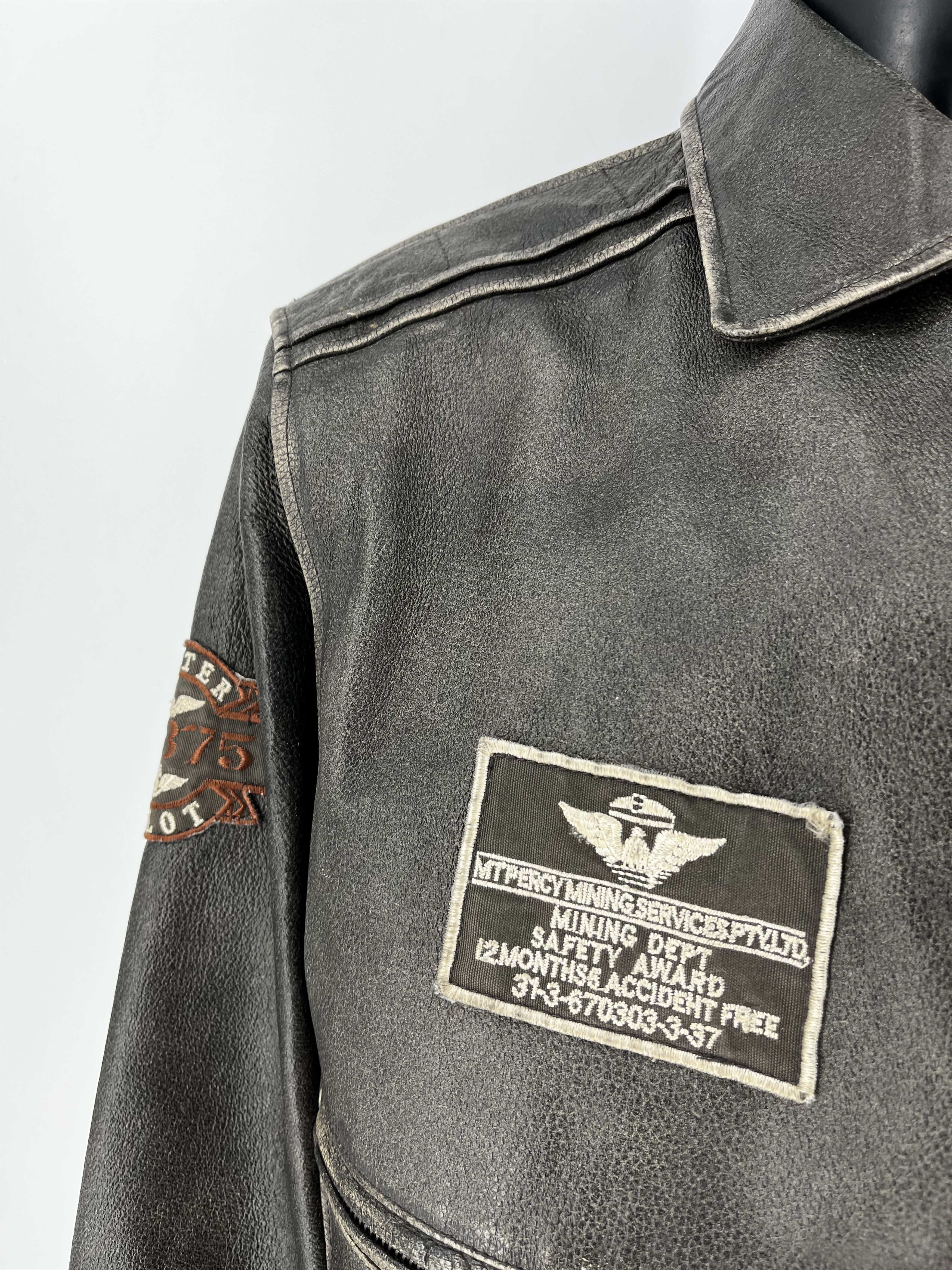 Leather Explorer Vtg Leather Bomber Jacket – Distressed Patina 90s Size US XXL / EU 58 / 5 - 6 Thumbnail