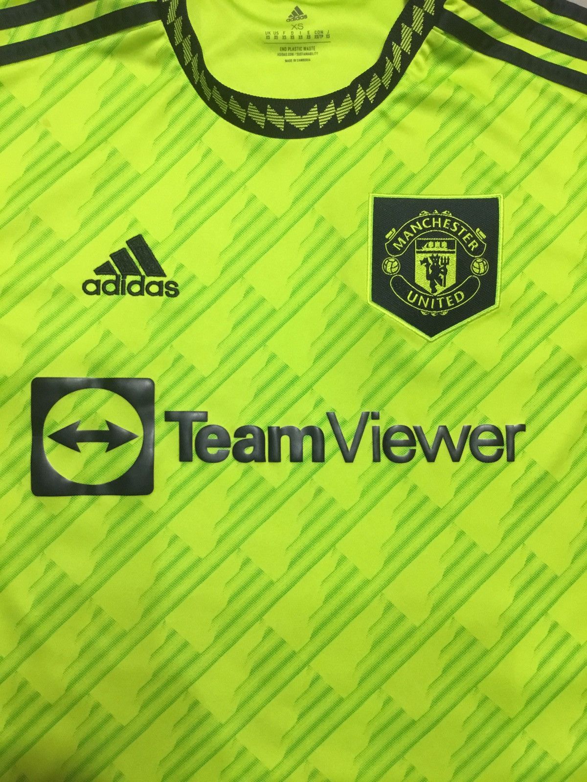 Adidas Adidas Manchester United 22/23 3rd Football Shirt Size XS Size US XS / EU 42 / 0 - 4 Thumbnail