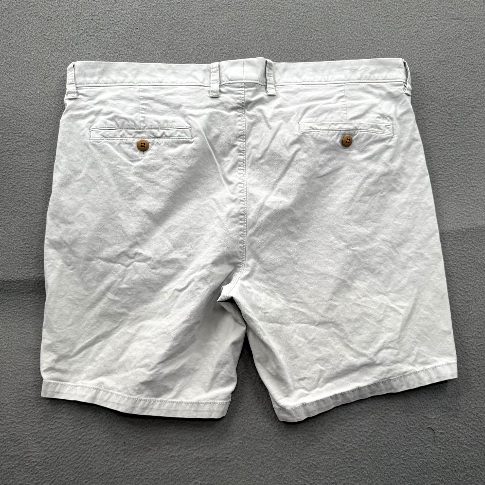 johnnie-O johnnie-O Shorts Mens 38 White Chino Stretch 9 Inseam Casual Cotton Summer Size US 38 / EU 54 - 2 Thumbnail