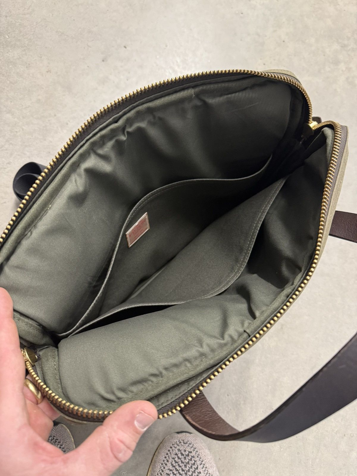 Filson Filson Tin Cloth Tablet / Compact Briefcase Otter Green New Size ONE SIZE - 8 Thumbnail