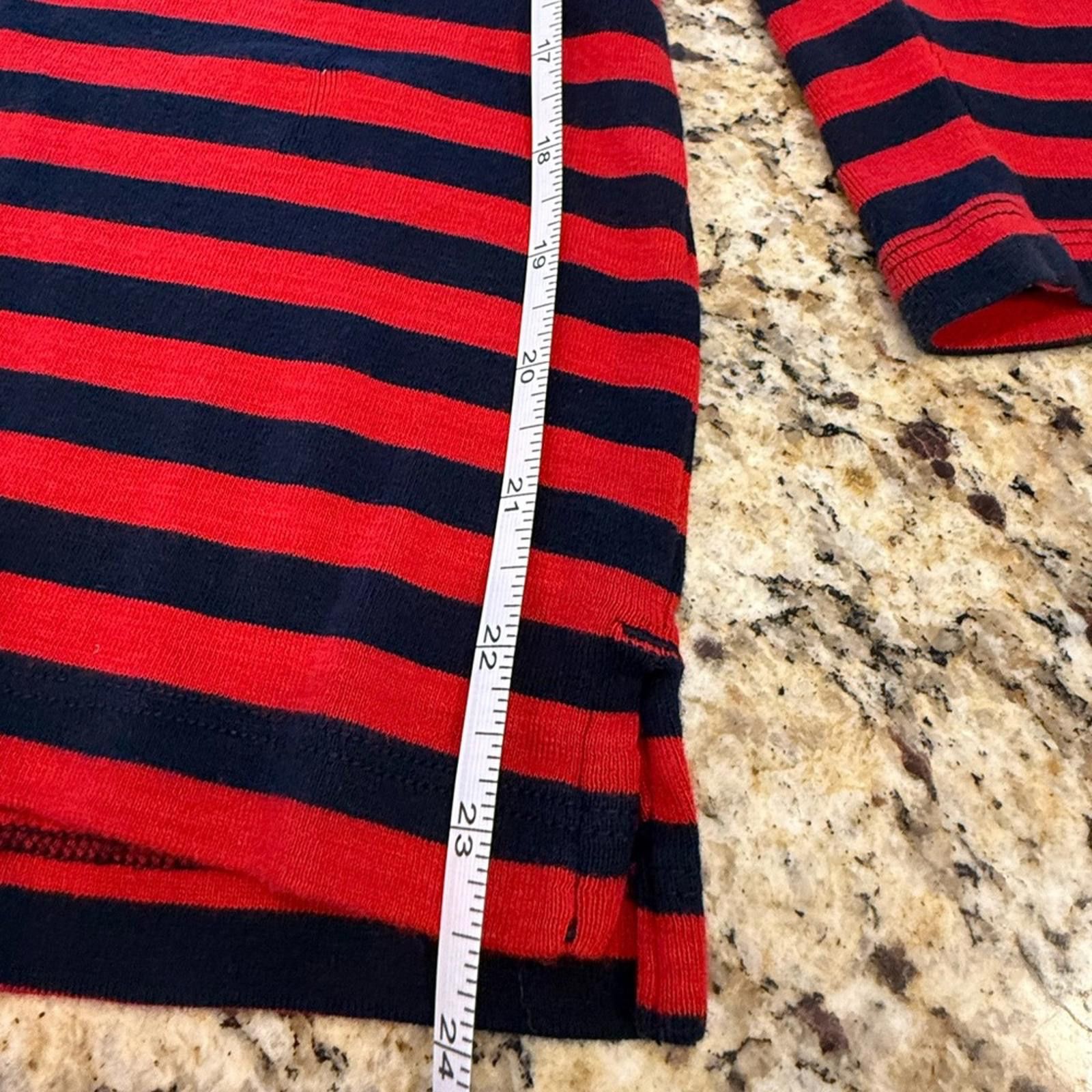 Tommy Hilfiger Tommy Hilfiger Henley navy red stripes gold trim SZ LG Size L / US 10 / IT 46 - 8 Thumbnail