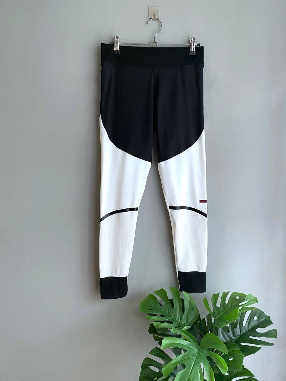 Adidas × Stella McCartney Adidas by Stella McCartney Gym Training Stretchy Leggings, S Size 30" / US 8 / IT 44 - 2 Thumbnail