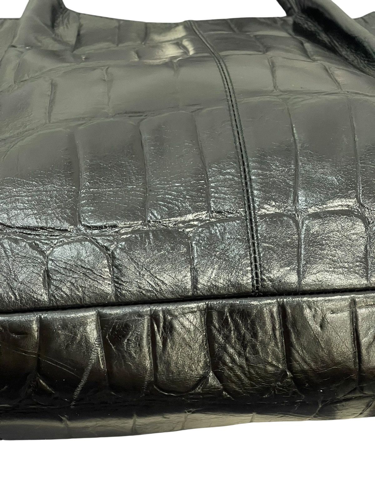 Genuine Leather Crocodile Embossed Leather Unknown Tote Shoulder Bag 7🟩 Size ONE SIZE - 7 Thumbnail