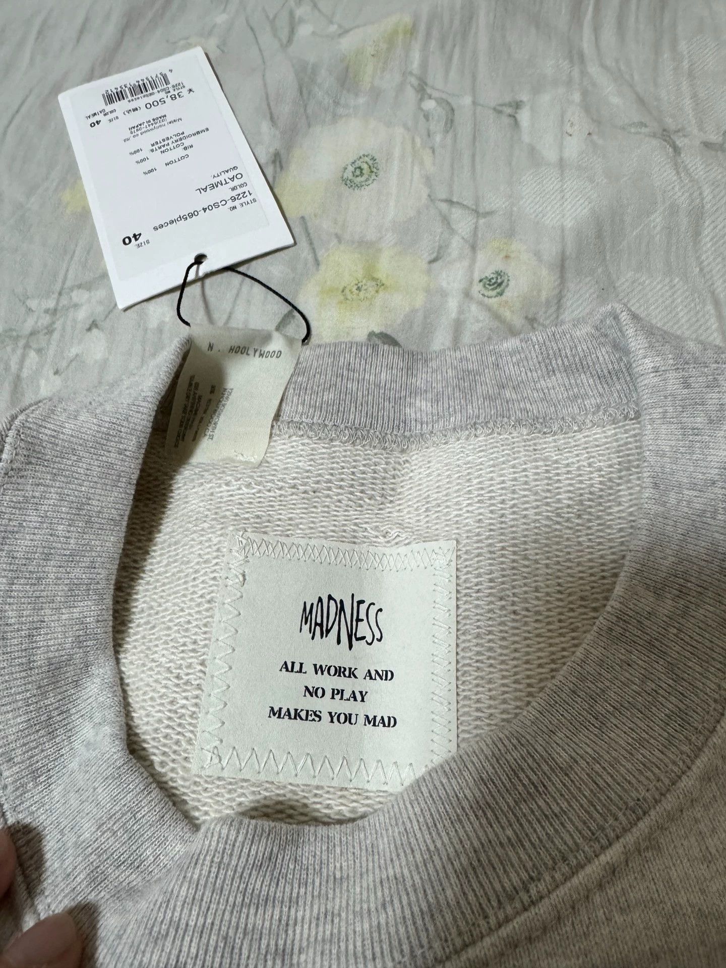 Madness madness x n.hoolywood 22aw 1st gen gray crew M new Size US M / EU 48-50 / 2 - 4 Thumbnail