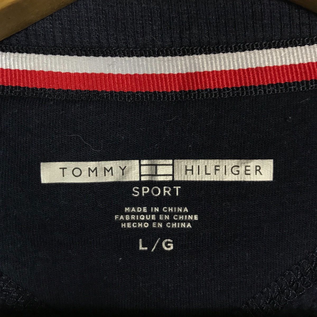 Tommy Hilfiger Vintage Tommy Hilfiger Spell Out Pullover Jumper Sweatshirt Size US L / EU 52-54 / 3 - 5 Thumbnail