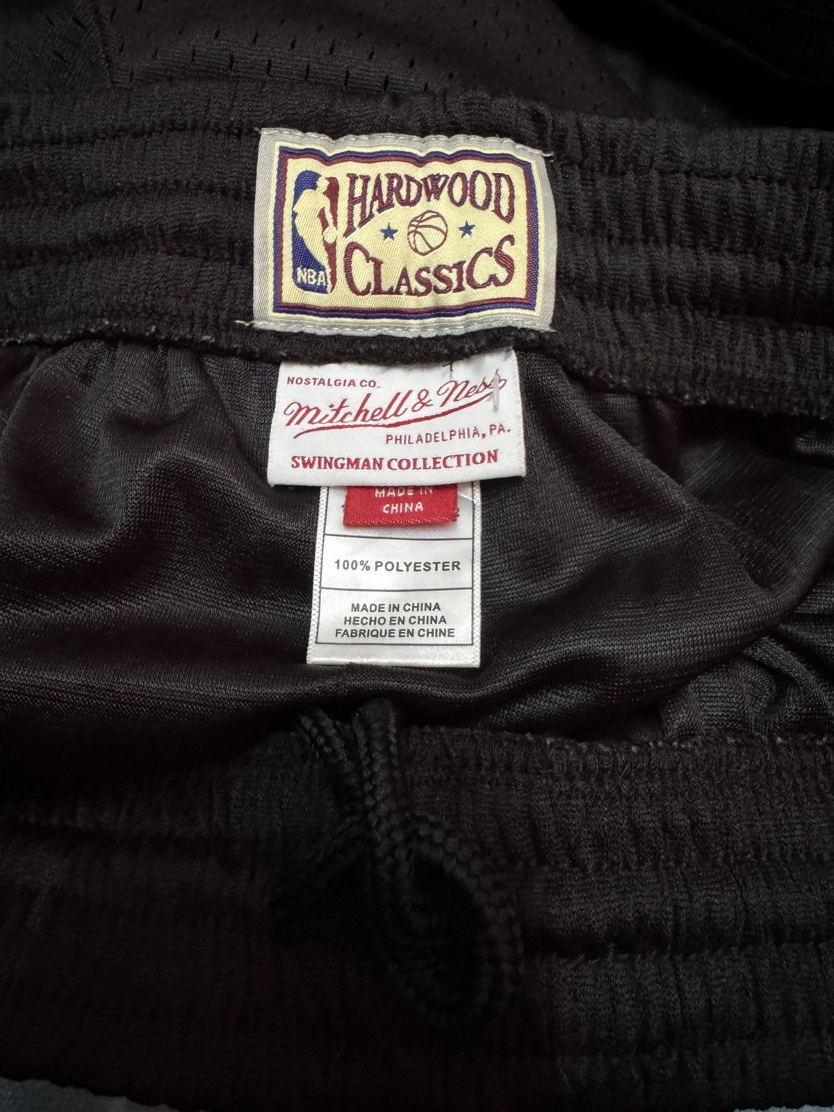 Mitchell & Ness × NBA NBA Chicago Bulls Shorts Size US 32 / EU 48 - 4 Thumbnail