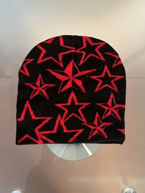 Soul Revolver Y2K Star Beanie (black + red) Size ONE SIZE - 1 Thumbnail