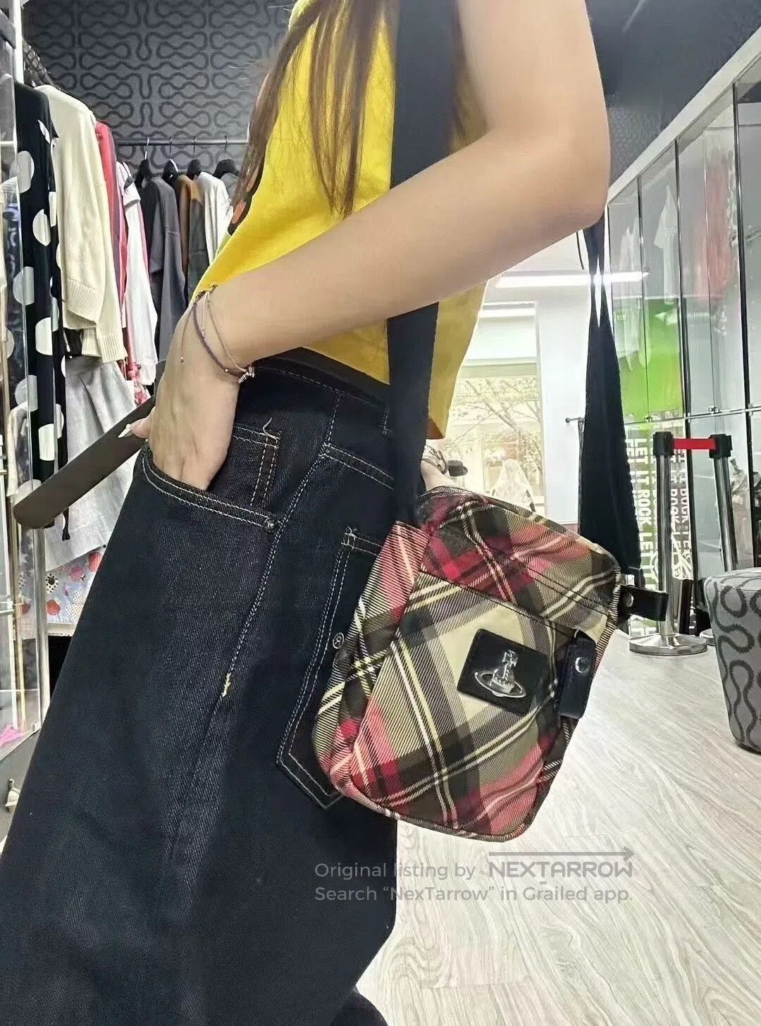 Vivienne Westwood Vivienne Westwood Classic Satchel Bag. Size ONE SIZE - 1 Thumbnail