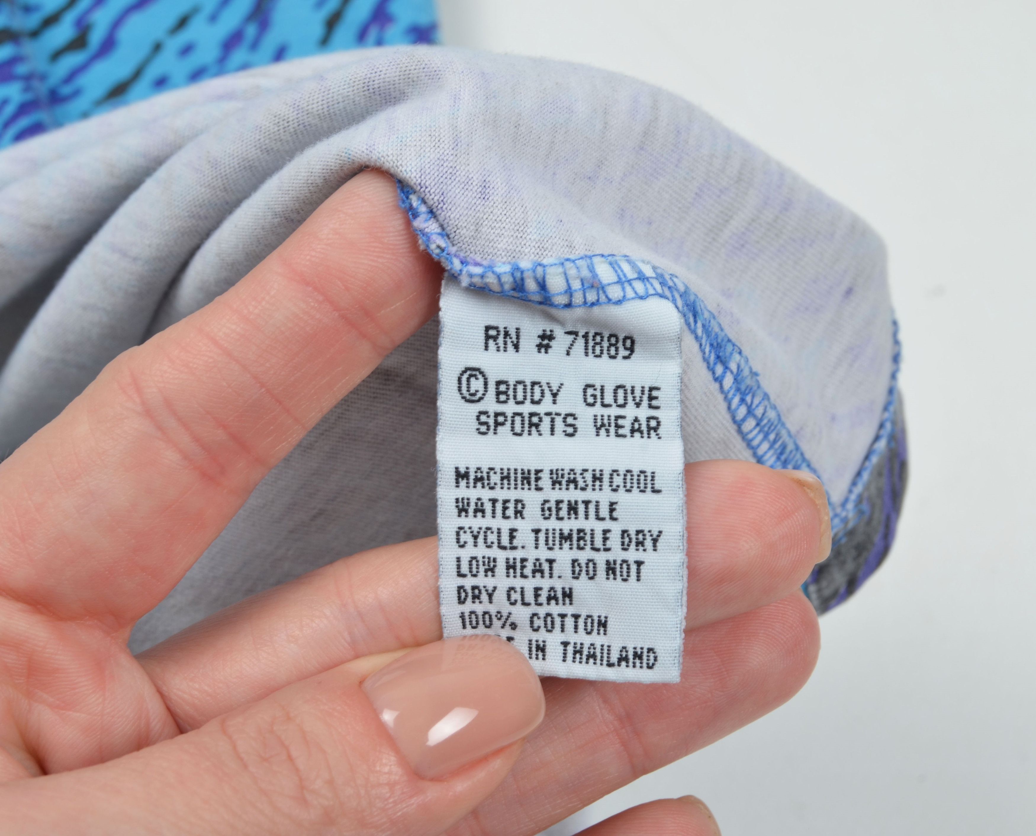 Body Glove × Vintage Vintage Body Glove 90's Distressed Allover Print T-shirt Size US XL / EU 56 / 4 - 9 Thumbnail