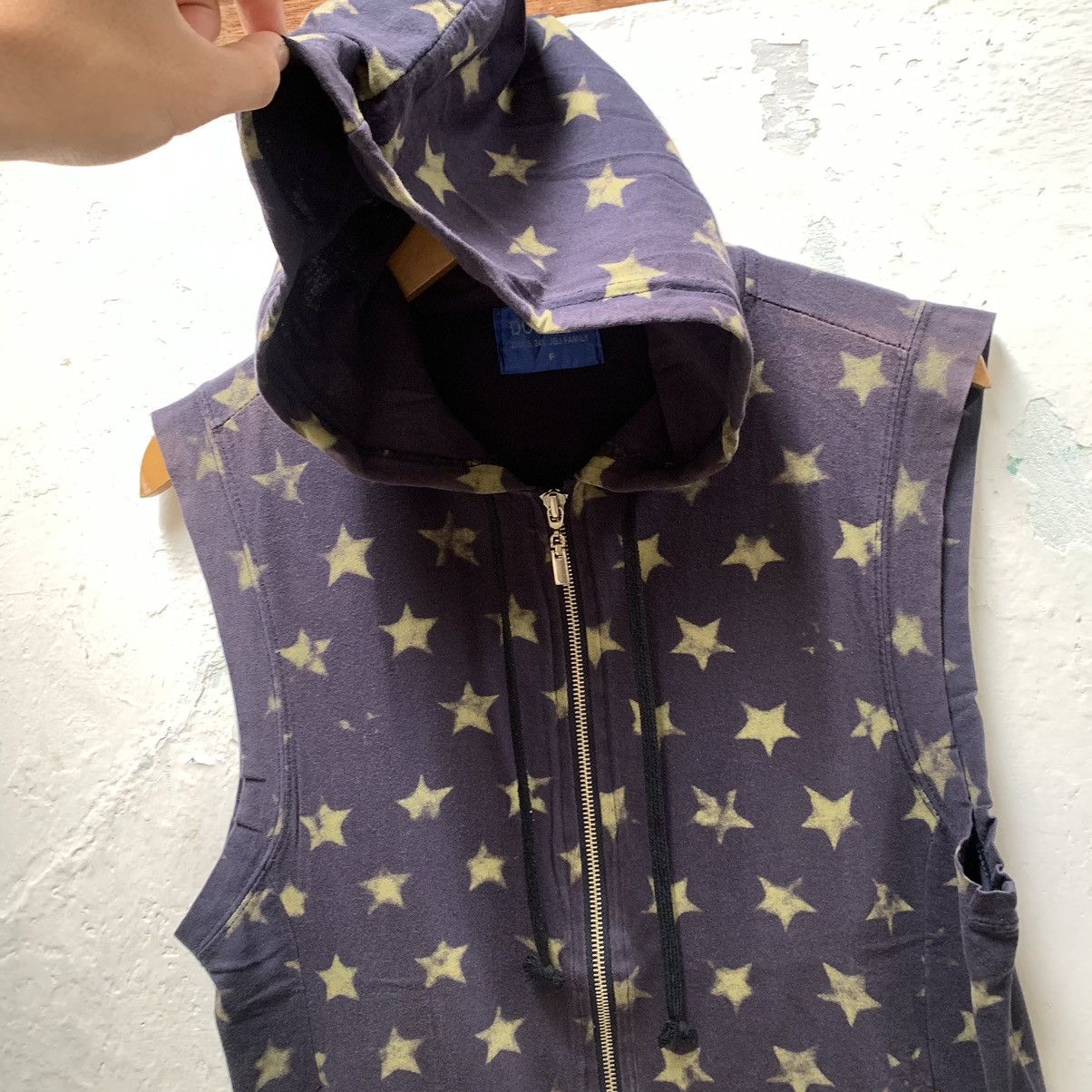 Japanese Brand SLEEVELESS HOODIE VEST STAR PATTERN Size US M / EU 48-50 / 2 - 7 Thumbnail