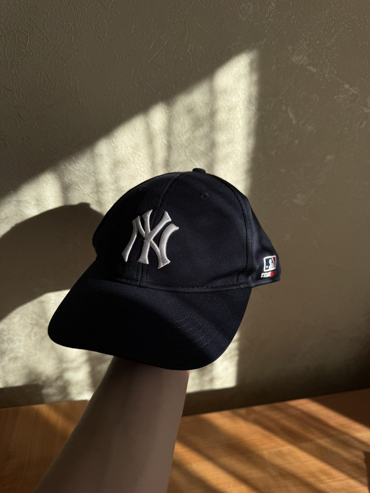 New York Yankees Team MLB New York Yankees Adjustable Cap – Navy Blue Size ONE SIZE - 2 Thumbnail